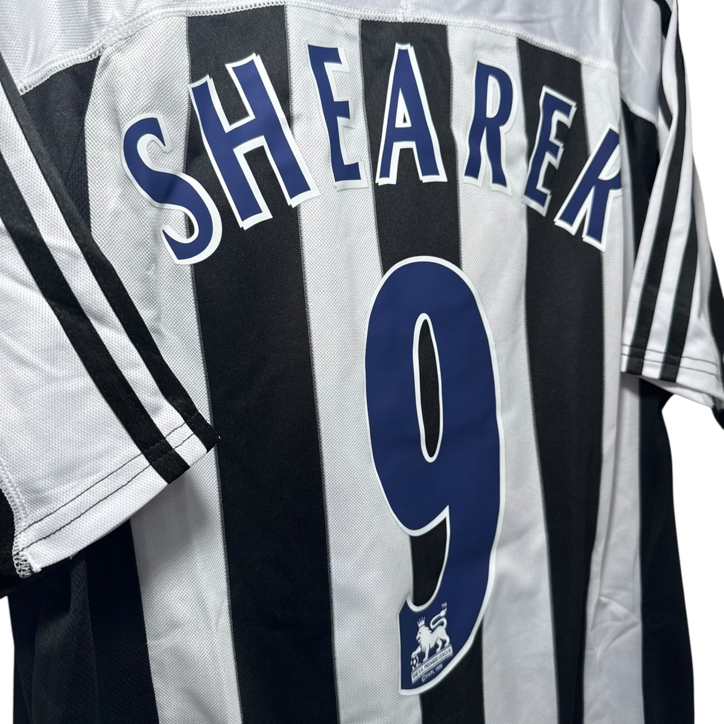 YK Shearer NU 2003/05 retro Home Jersey